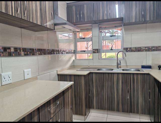 3 BEDROOM DUPLEX FOR SALE IN ESCOMBE